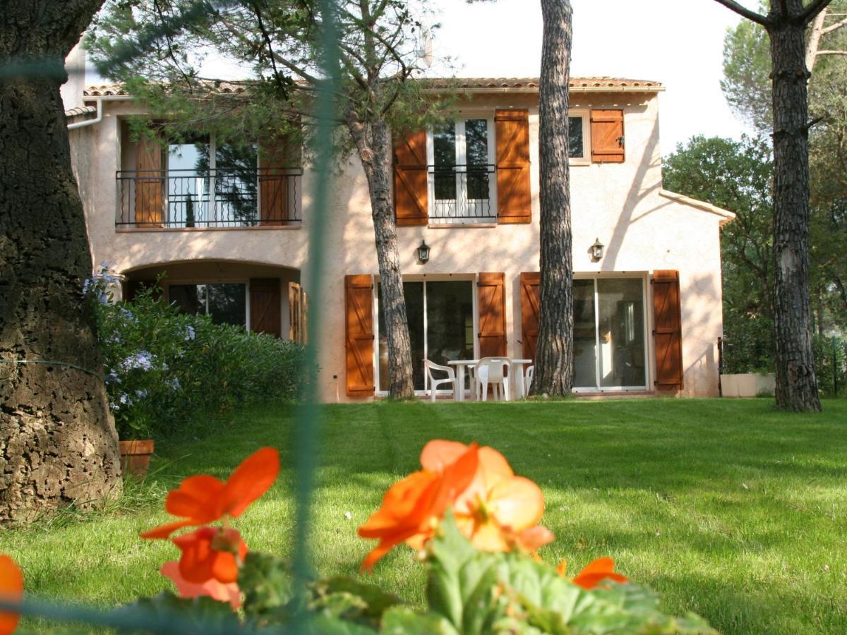 Location Villa et Studios Roquebrune-sur-Argens Exterior foto